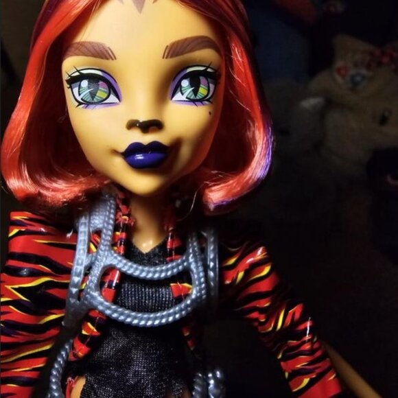 Monster High Toralei Fearbook Monster Music Club NEW - Picture 6 of 6